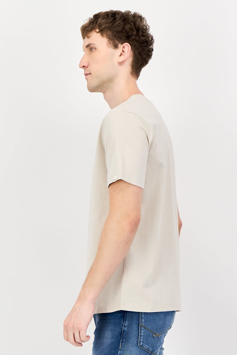 Fudo تي شيرت رجالي بقصة عادية بياقة دائرية وأكمام قصيرة بلون بيج - Image 3